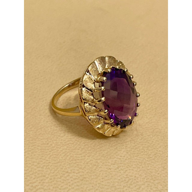 10 Carat Checker Board Amethyst Cocktail Ring in 14 Karat Yellow Gold For Sale - Image 9 of 18
