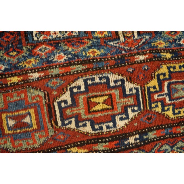 Antique N.E.Persian rug. Measures: 5'2" x 8'2".