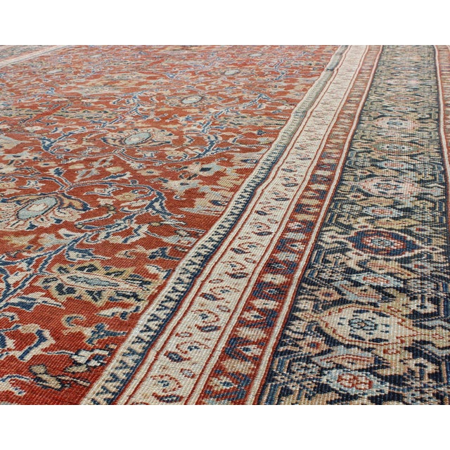 Antique Sultanabad Rug With Large Flower Design in Soft Red Field & Multi Colors 9'7 X 13'10 For Sale - Image 9 of 10