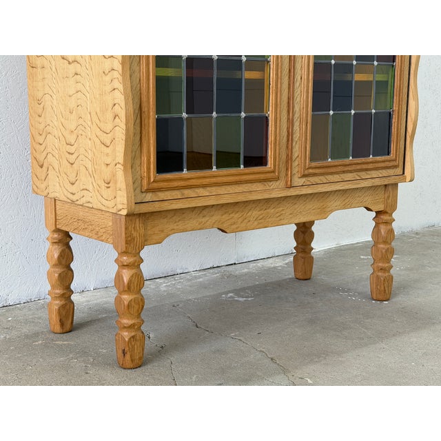 Vintage Oak Display Cabinet with Stained Glass Doors by Henning Kjærnulf, 1960s For Sale - Image 4 of 14