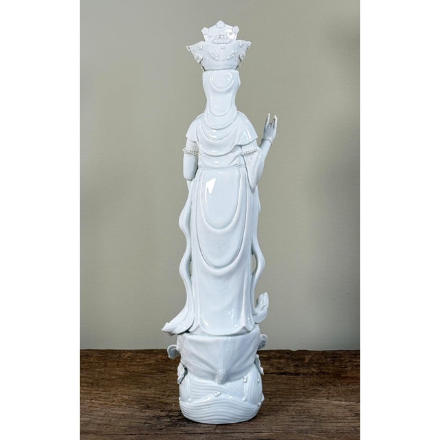 Vintage Chinese Blanc De Chine Guanyin Porcelain Deity Statue on Lotus Pedestal For Sale - Image 11 of 14