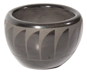 Ursulita Naranjo Santa Clara Pueblo Native American Pottery Vessel