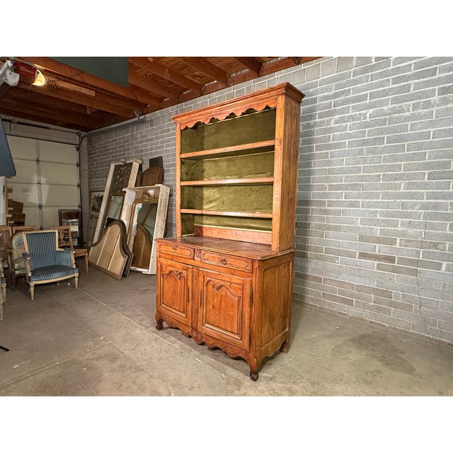 French Late 19th Century French Louis XV Style Walnut Buffet on Vaisselier For Sale - Image 3 of 4