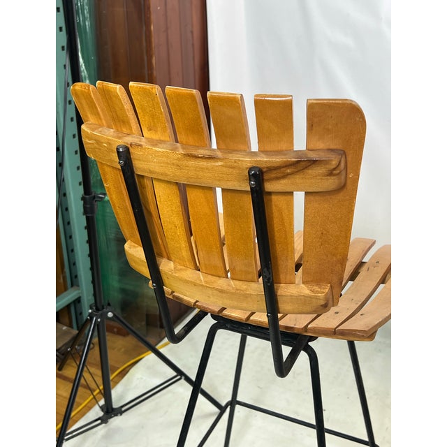 Metal Mid Century Slatted Arthur Umanoff Bar Stools - Set of 3 For Sale - Image 7 of 12