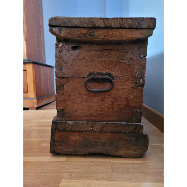 19th Century Gothic Chest in Oak Wood, North of Castile For Sale - Image 14 of 15