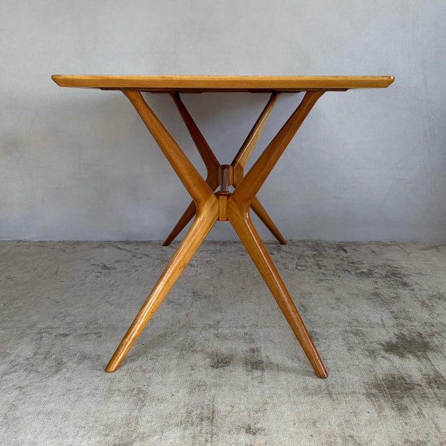 1950s Vintage Redford Helicopter Dining Table by E. Gomme for G-Plan, 1950s For Sale - Image 5 of 12