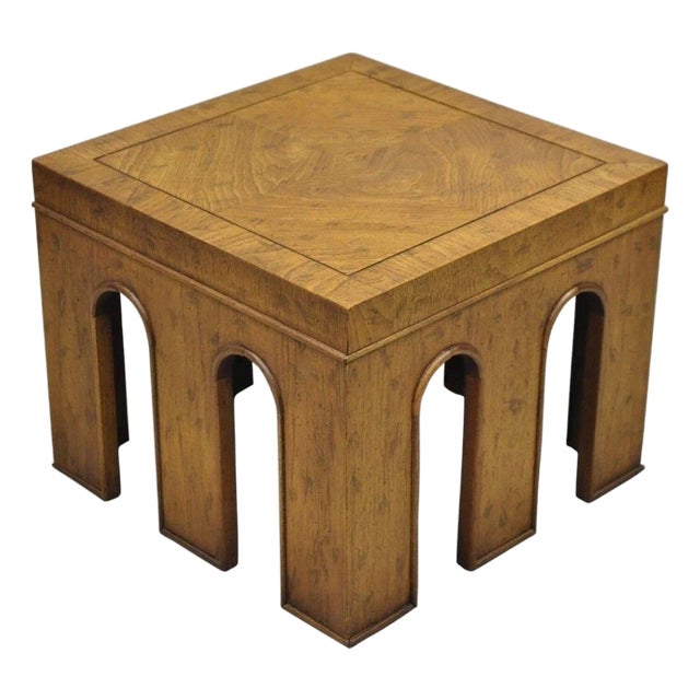 Vintage Drexel Wellington Arched Hollywood Regency Burl Wood Pedestal Side Table For Sale
