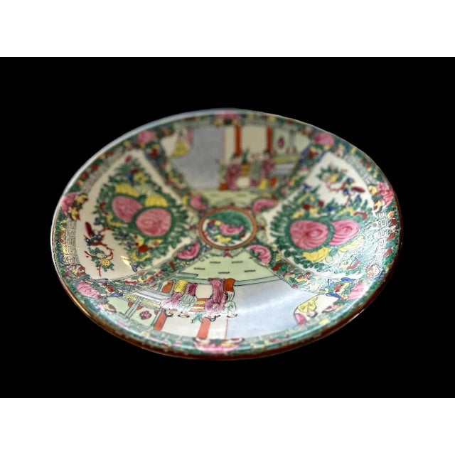 Mid 20th Century Vintage Chinese Export Rose Medallion Porcelain Bowl For Sale - Image 9 of 10