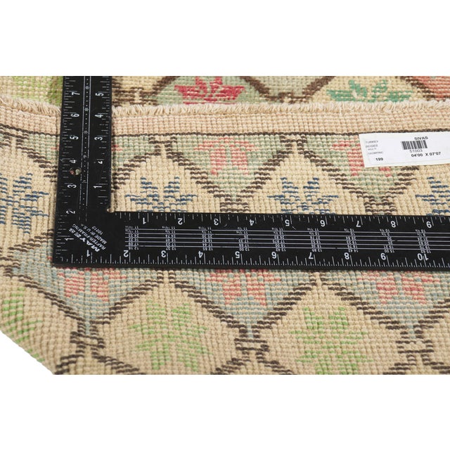 Vintage Turkish Sivas Rug, 04'00 X 07'07 For Sale In Dallas - Image 6 of 9