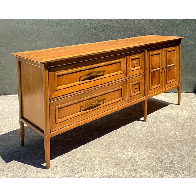 Vintage Erwin Lambeth for Tomlinson “Sophisticate” Credenza For Sale - Image 9 of 10