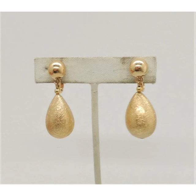 Vintage Signed Napier Goldtone Textured Drop Clip Earrings
