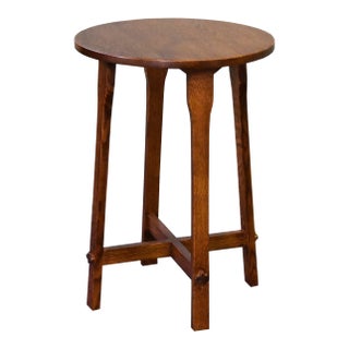 Arts and Crafts / Mission Style Oak Round End Table For Sale