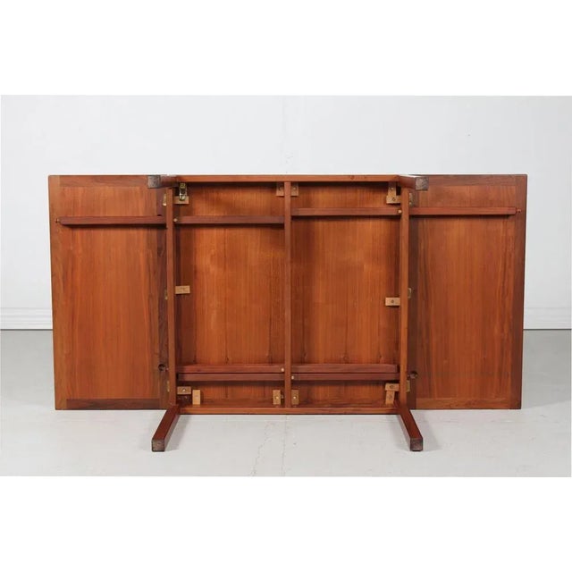 1970s Model 5362 Extendable Coffee Table in American Walnut with 2 Drop-Down Leaves by Børge Mogensen for Fredericia Stolefabrik, Denmark, 1970s For Sale - Image 5 of 7