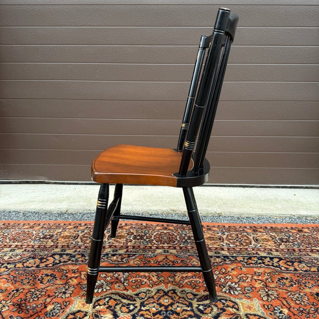 Vintage L. Hitchcock Rustic Country Farmhouse Stenciled Windsor Dining Chair in Black and Maple For Sale - Image 10 of 15