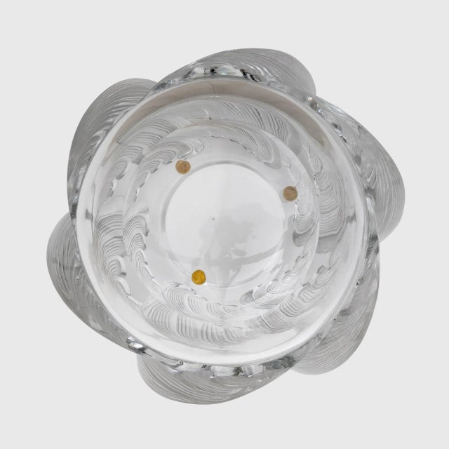 1960s Art Deco Crystal Vagues Vase by Lalique, France, 1960s For Sale - Image 5 of 7