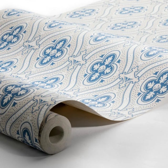 Inspired by 19th-century motifs, Pigkammaren is a versatile pattern of stylized medallions in a widely usable scale. This...