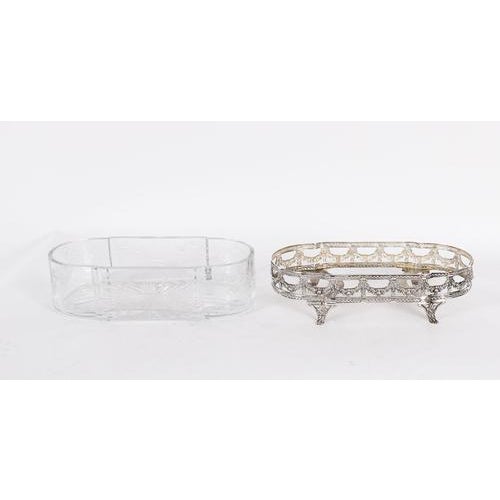Antique French Silver Plated Louis Revival Cut Crystal Centrepieces, 1860, Set of 2 For Sale - Image 9 of 18