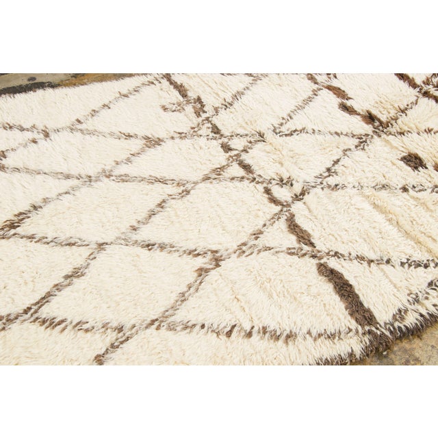 1950s Vintage Moroccan Berber Shag Wool Rug With Diamond Grid by Rug & Kilim, 1950-1959 For Sale - Image 5 of 9