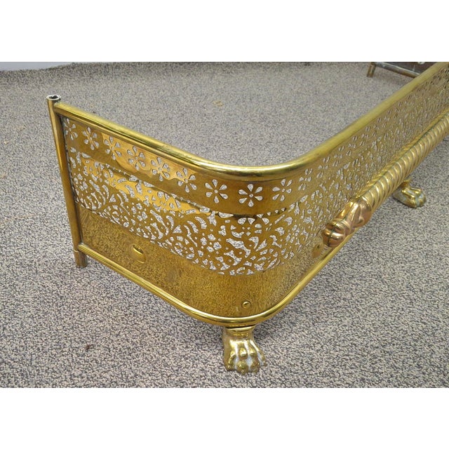 Brass Early 19th Century George III English Pierced Brass Fireplace Fender With Paw Feet For Sale - Image 8 of 14