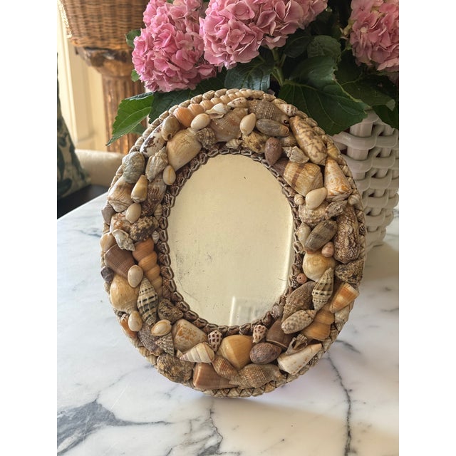 Mid 20th Century Vintage Palm Beach Style Petite Shell Encrusted Oval Shaped Table Mirror With Easel Back For Sale - Image 5 of 18