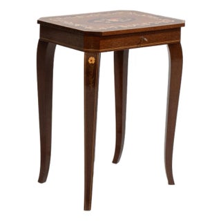 1960-1969 Italy Rich Walnut Brown Inlaid Marquetry Side Table For Sale