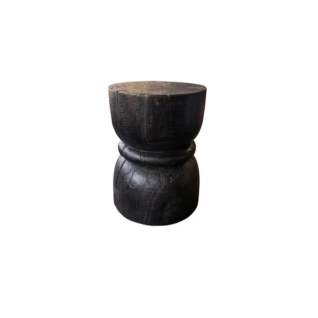 Contemporary Hand-Carved Burnt Suar Wood Side Table in Espresso Finish For Sale - Image 3 of 5
