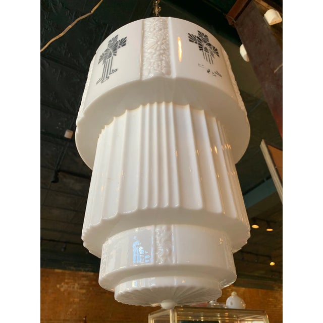 Art Deco 1930s Period Large Art Deco Skyscraper Pendant For Sale - Image 3 of 10