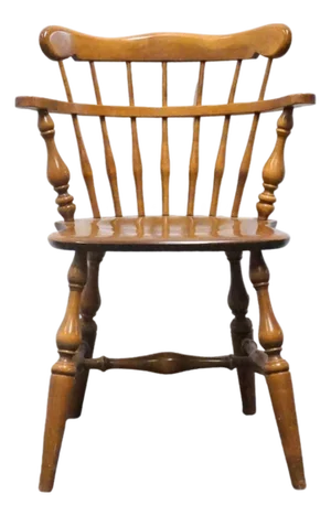 Ethan Allen Heirloom Nutmeg Maple Colonial Early American Comb Back Dining Chair 10-6040
