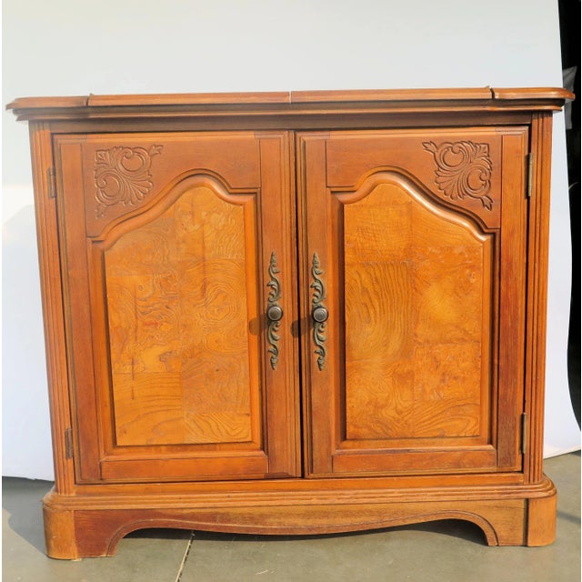 Wood 1940s Hard Maple Wood Bar/ Buffet For Sale - Image 7 of 7