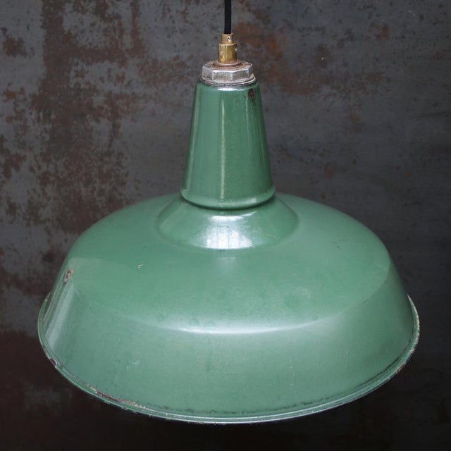 Industrial Vintage Industrial Green Enamel Pendant Light from Benjamin Electric Manufacturing Company For Sale - Image 3 of 6