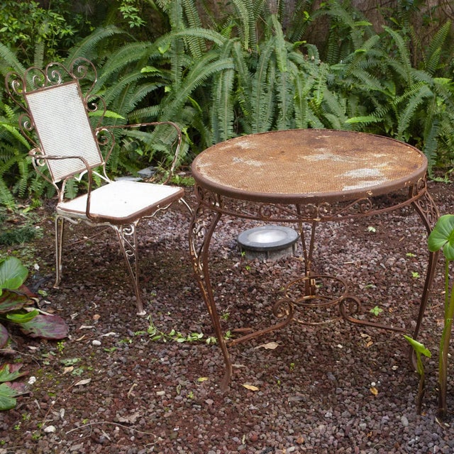 1950s Vintage Garden Tea Table in Wrought Iron, 1950s For Sale - Image 5 of 8