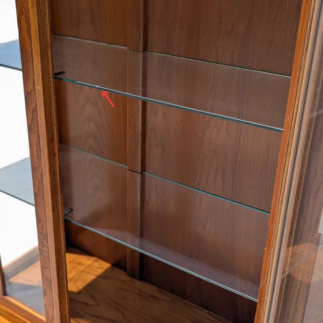 Vintage Bernhardt Oak Glass Display Hutch Cabinet With Light, 1980s, Traditional For Sale - Image 4 of 18