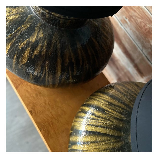 Late 20th Century Black + Gold Ceramic Table Lamps - a Pair For Sale - Image 11 of 12