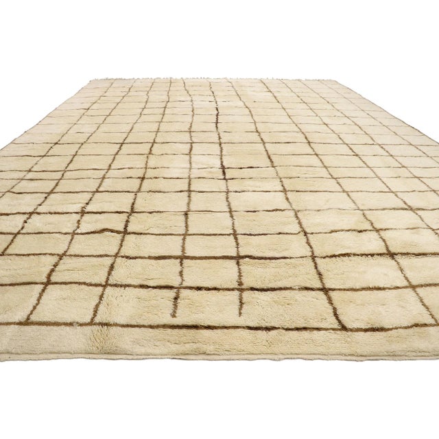 Mid-Century Modern 2010s Oversized Neutral Berber Moroccan Rug, 13'07 X 17'11 For Sale - Image 3 of 9