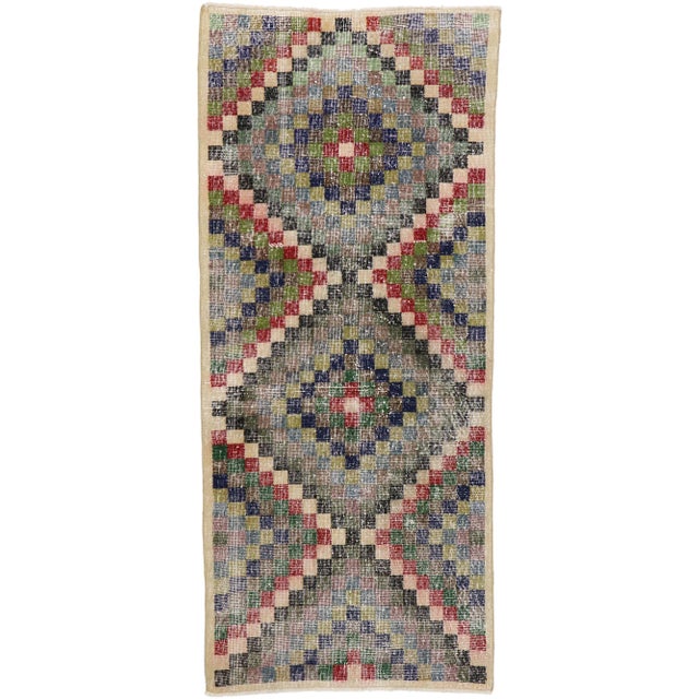 Vintage Turkish Sivas Rug, 02'07 X 06'00 For Sale - Image 10 of 10
