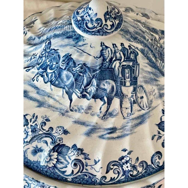 Large English Ironstone Coaching Scenes Collection Tureen from Johnson Bros, 1960s For Sale - Image 4 of 12