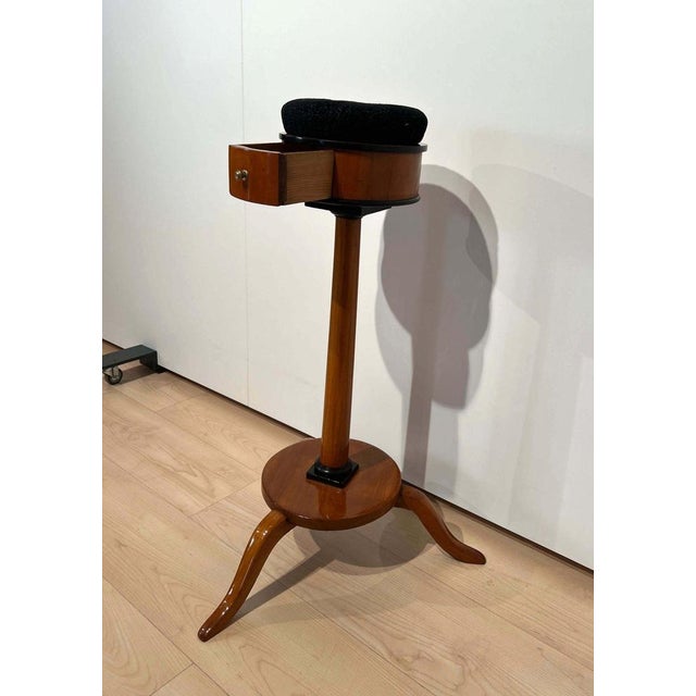 Biedermeier Sewing Stand in Cherrywood, South Germany, 1825 For Sale - Image 10 of 18