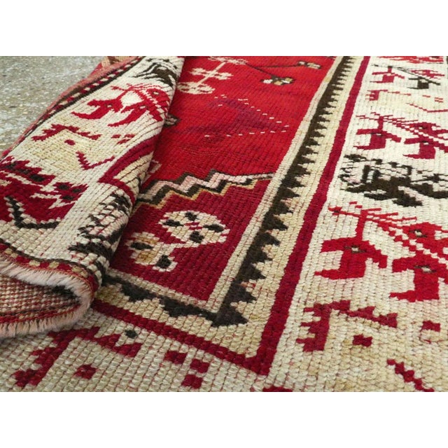 Galerie Shabab Collection Mid-20th Century Turkish Oushak Throw Rug For Sale In New York - Image 6 of 6