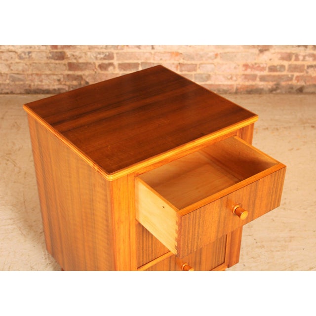 1960s Mid-Century Modern Walnut Bedside Table from Morris of Glasgow, 1960s For Sale - Image 5 of 8