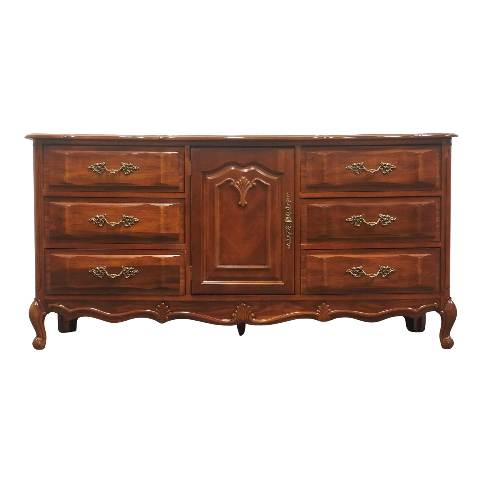 Bassett Furniture Chalon Cherry 64