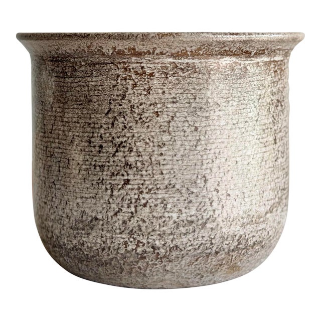 Rare Large 13” Flared Rim Vintage Gainey Ceramics Planter in Sandstone Lava Glaze, La Verne, California For Sale