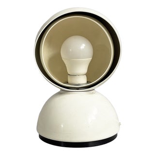 Italian Modern White Eclisse Table Lamp by Vico Magistretti for Artemide, 1970s For Sale