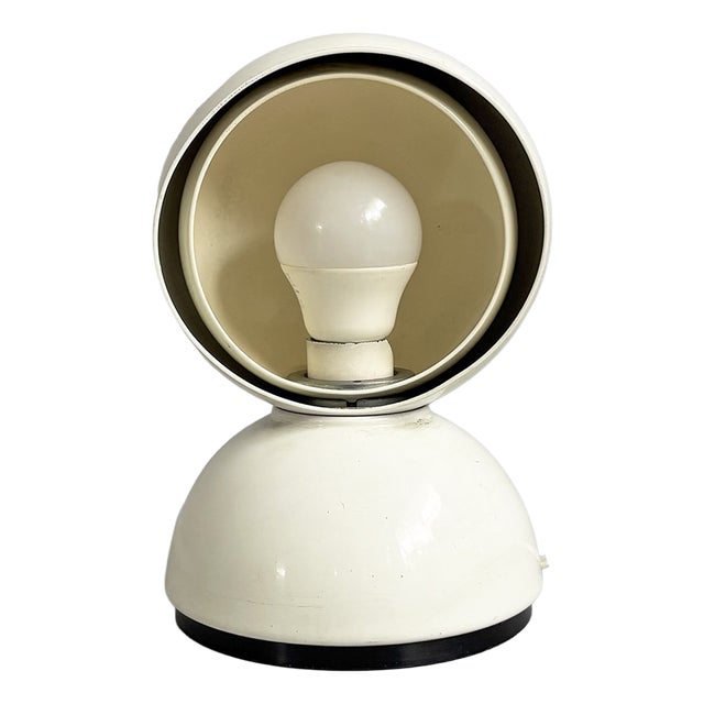 Italian Modern White Eclisse Table Lamp by Vico Magistretti for Artemide, 1970s For Sale