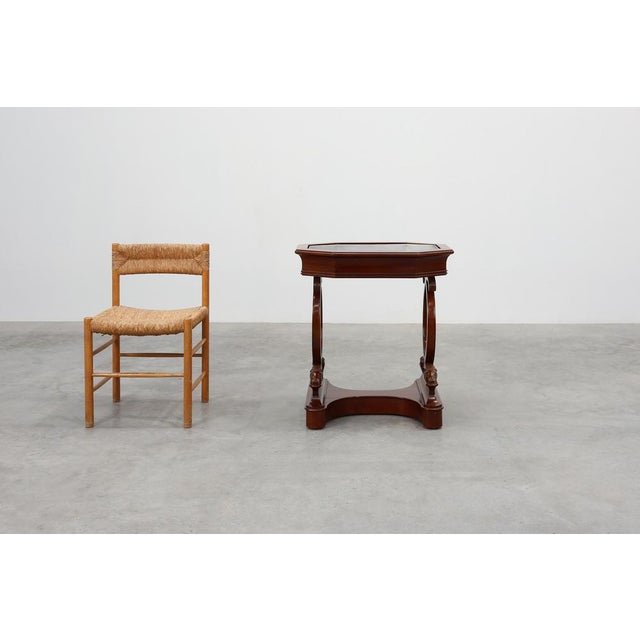 This elegant Biedermeier planter from around 1830 embodies the refined simplicity and quiet sophistication that defined...