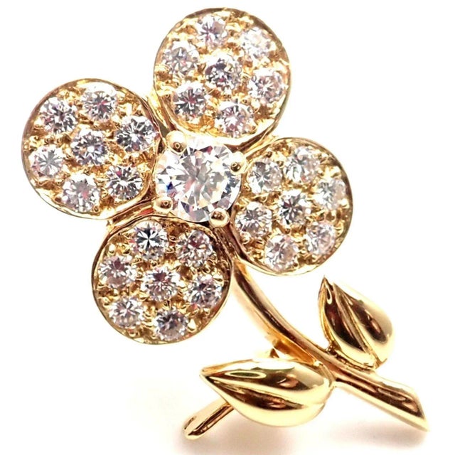 Van Cleef & Arpels Diamond 18k Yellow Gold Flower Pin Brooch Metal: 18k Yellow Gold Measurements: 28mm x 15mm Weight: 5.4...