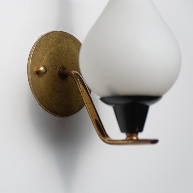 Mid-Century Modern Vintage Italian Wall Sconces in Brass and Opaline Glass, 1950s, Set of 2 For Sale - Image 3 of 10