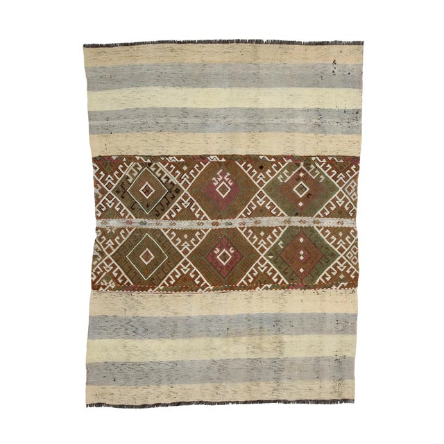 Mid 20th Century Vintage Small Kilim Rug-4′3″ × 5′9″ For Sale
