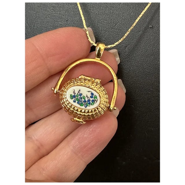 Early 21st Century Gold Tone Nantucket Basket Pendant For Sale - Image 5 of 12
