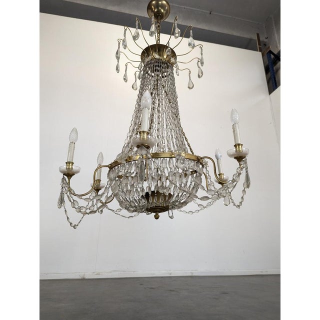 Hot Air Balloon Chandelier with Pendants and Bronze Frame, in Very Good conditions. Up to 250V (Europe/UK Standard).The...