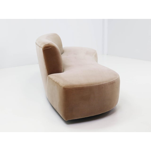 Textile Large Anthropomorphic Sofa by Vladimir Kagan, 1962 For Sale - Image 7 of 16